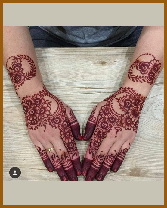 Stylish Back Hand Minimalist Floral Mehndi Design